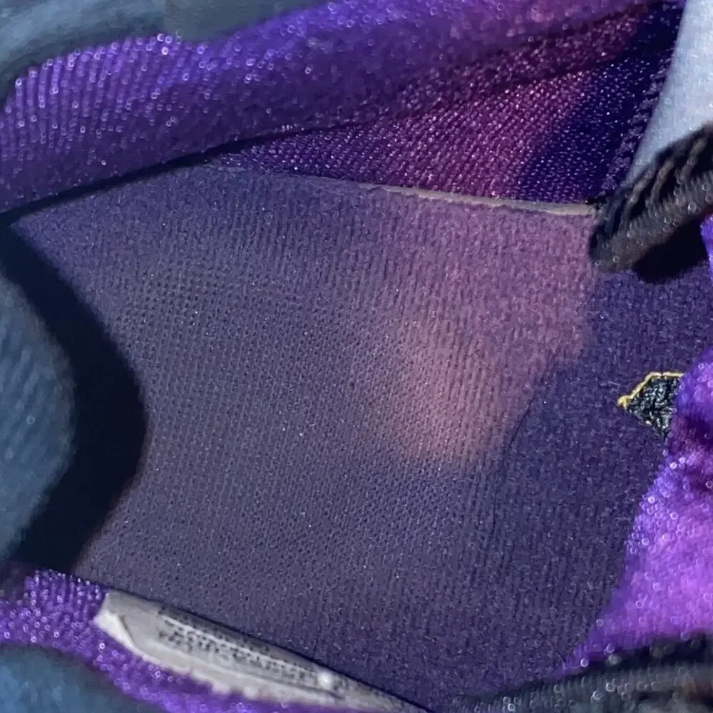 Nike Kids Lebron 17 Lakers Sneakers 4 BQ5594-004